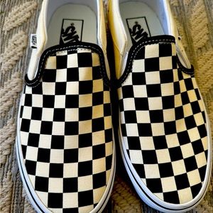 Checkered Slip-On Vans Black and White